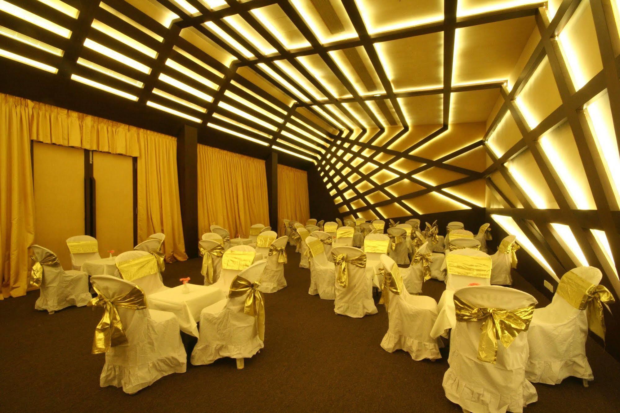 The Golden Crown Hotel & Spa Colva Luaran gambar